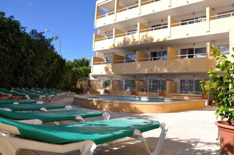 Alper Apartments Mallorca ปัลมาโนวา ภายนอก รูปภาพ